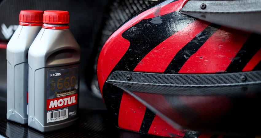 motul brake fluid 1